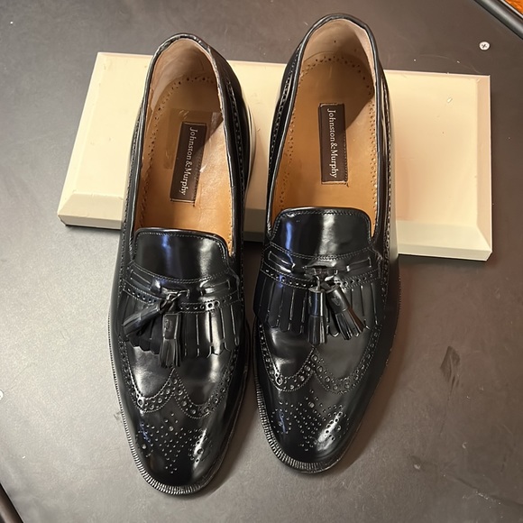 Black Johnston & Murphy Dress Shoe - Picture 3 of 7